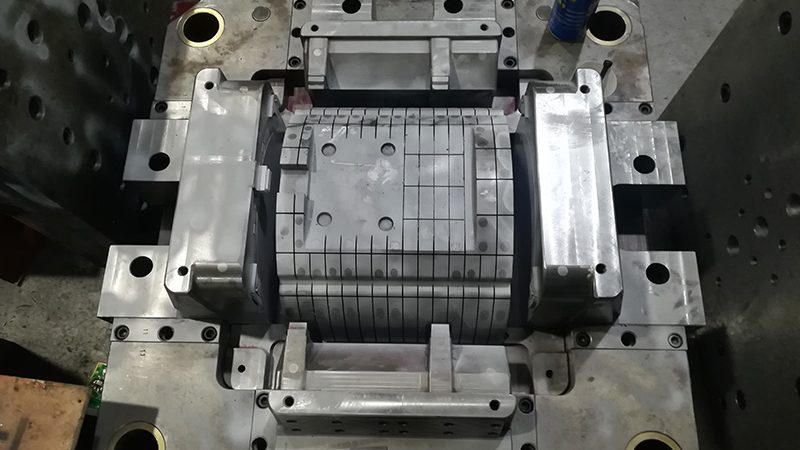 广东压铸模具技术要求：揭秘精密模具的制造奥秘