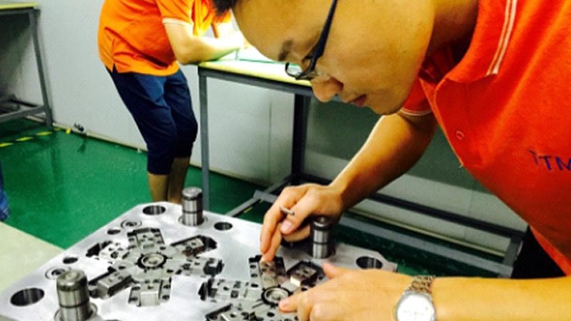 压铸模具寿命：成本背后的关键考量**