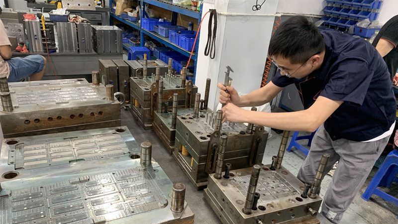 铝合金模具加工价格构成解析**