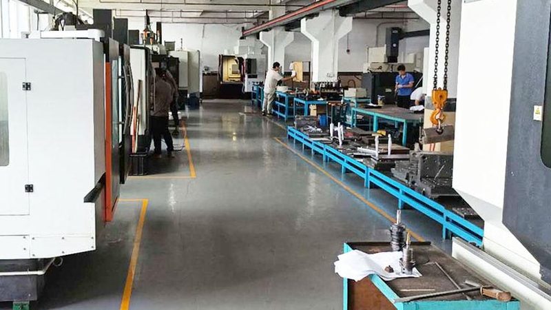 模具定制与加工厂的差异解析
