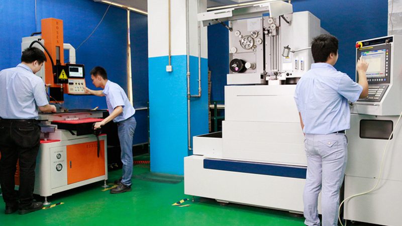厨房设备不锈钢冲压模具：揭秘其核心工艺与选型要点**